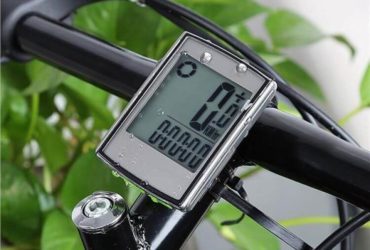 velocímetro para bike acoplado no guidão da bicicleta